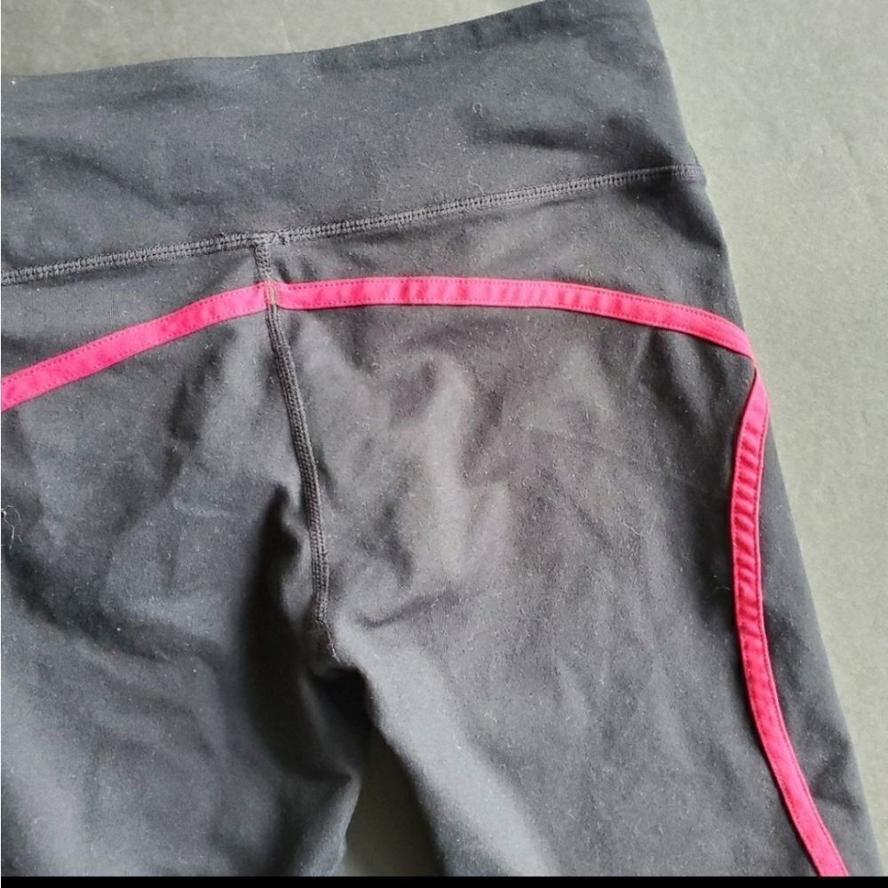 Fabletics Black Capris - Picture 8 of 9